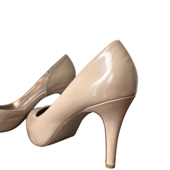 Madden Girl Nude patent leather heels | classic round toe pumps size 7 | 3.5” - Picture 3 of 12